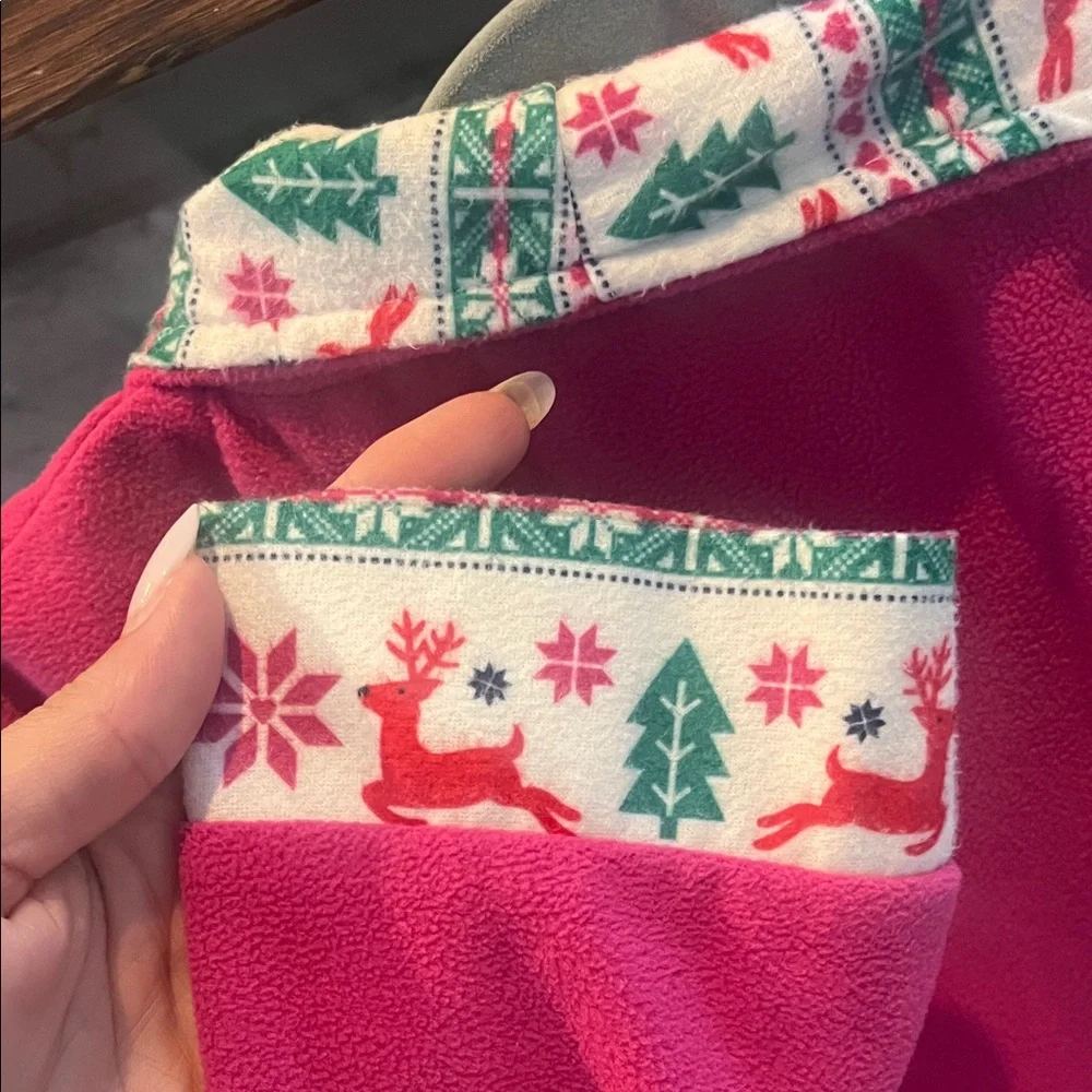 Bass Pro Shops Kids Magenta Pajama Robe